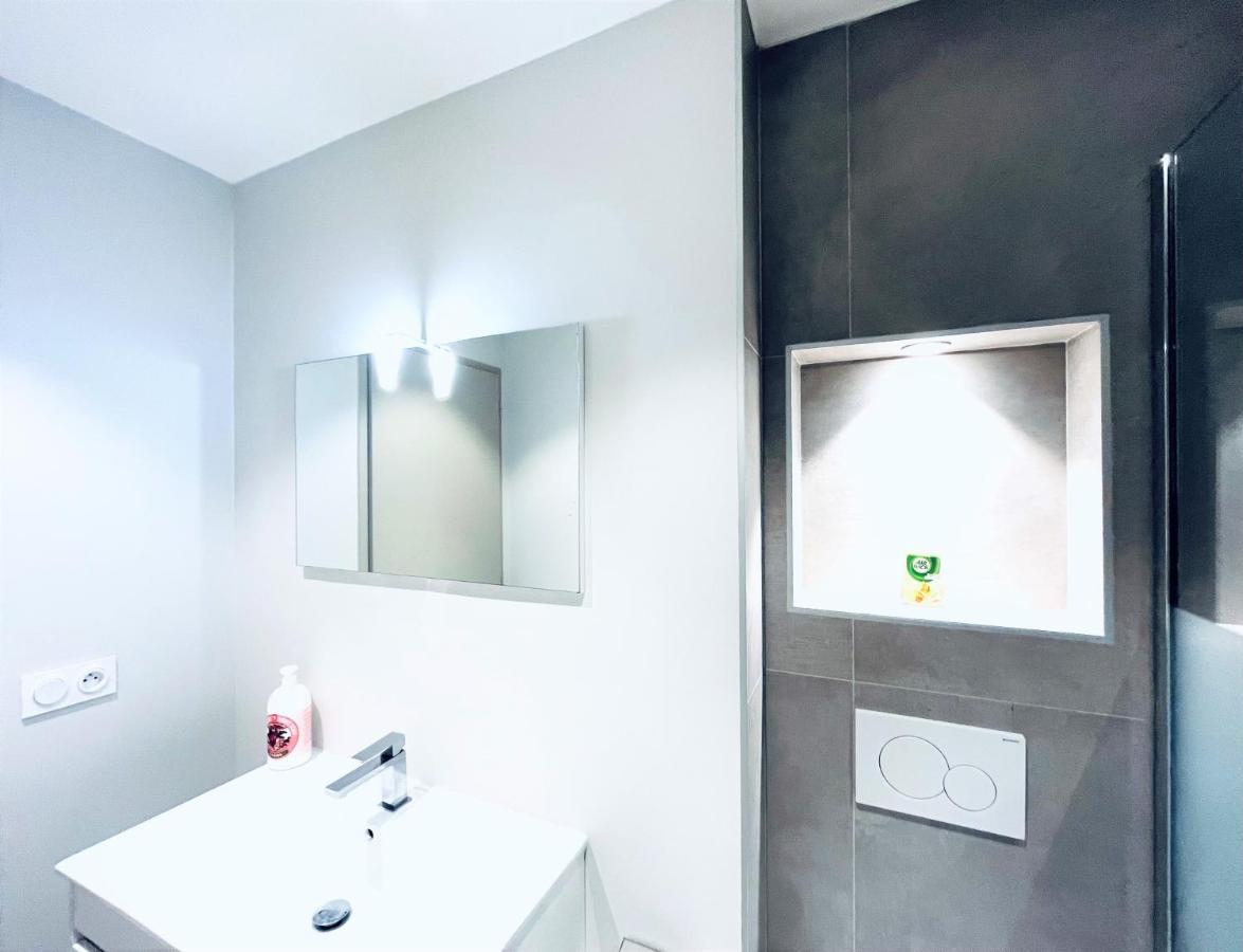 Le White Cosy A 5 Minutes Du Lac Avec Parking Privatif Gratuit Annecy Exterior foto