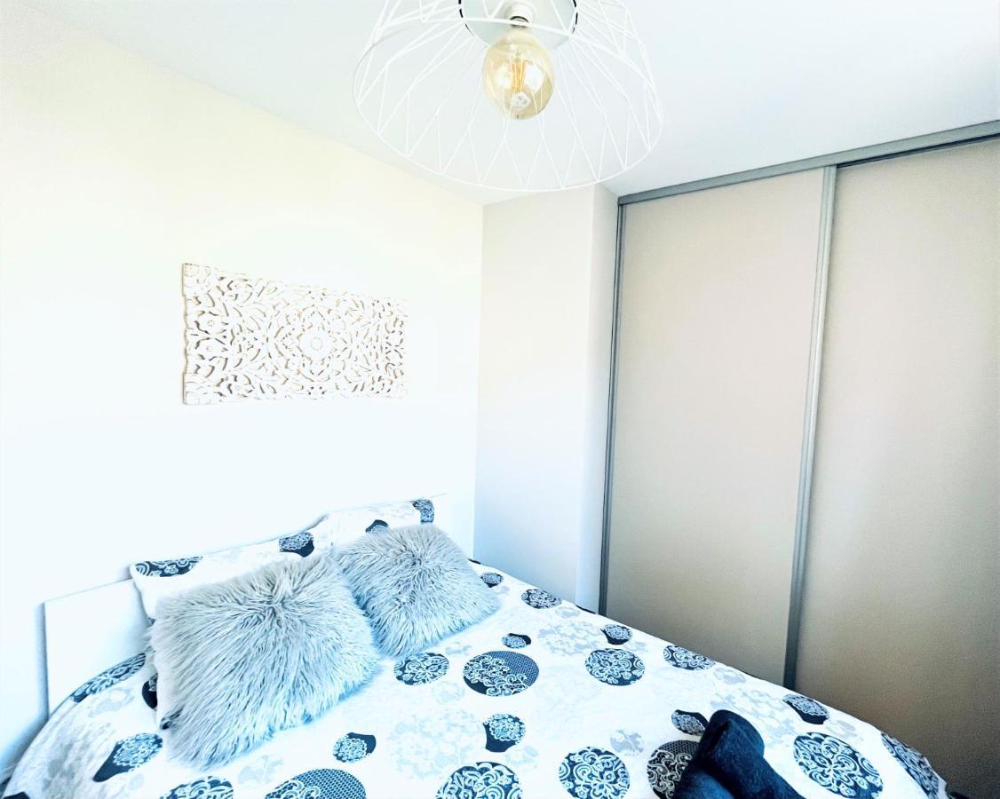Le White Cosy A 5 Minutes Du Lac Avec Parking Privatif Gratuit Annecy Exterior foto